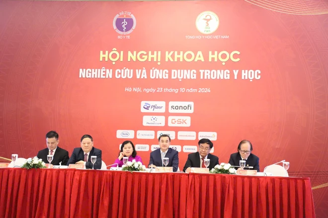 hoi nghị 2.jpg