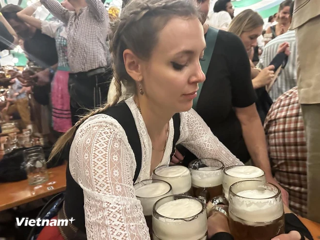 Đức: Độc đáo lễ hội Bia Oktoberfest với những bản sắc riêng ảnh 3