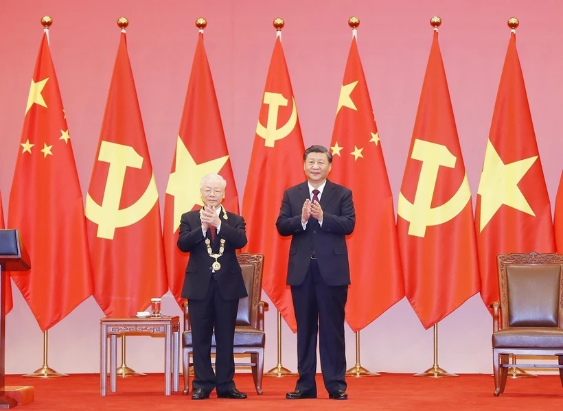 Tổng Bí thư Nguyễn Phú Trọng và Tổng Bí thư, Chủ tịch Trung Quốc Tập Cận Bình tại Đại Lễ đường Nhân dân ở Thủ đô Bắc Kinh chiều 31/10/2022. (Ảnh: Trí Dũng/TTXVN) 