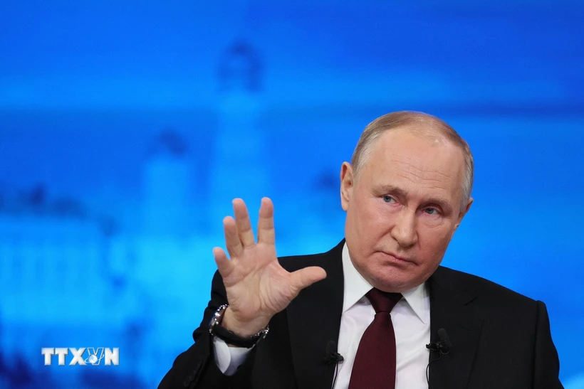 Tổng thống Nga Vladimir Putin phát biểu tại cuộc họp báo cuối năm ở Moskva. (Ảnh: AFP/TTXVN)
