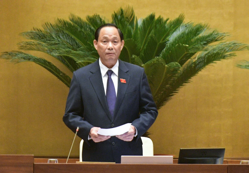 Phó Chủ tịch Quốc hội Trần Quang Phương điều hành nội dung phiên thảo luận. (Ảnh: CTV/Vietnam+)