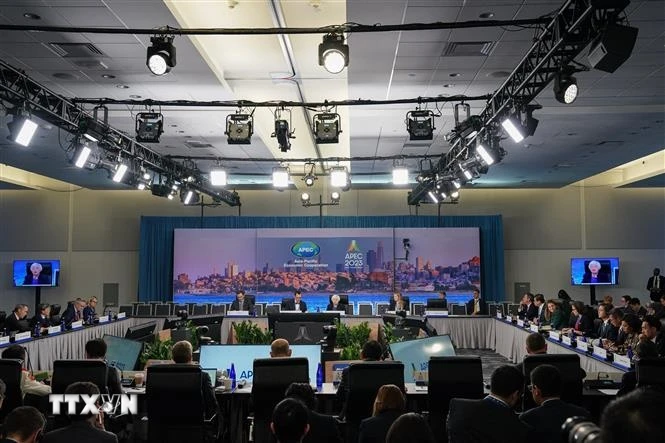 Bộ trưởng Tài chính Mỹ Janet Yellen phát biểu tại phiên họp thứ nhất Hội nghị Bộ trưởng Tài chính các nền kinh tế thành viên APEC ở San Francisco, California (Mỹ) ngày 13/11/2023. (Ảnh: AFP/TTXVN)