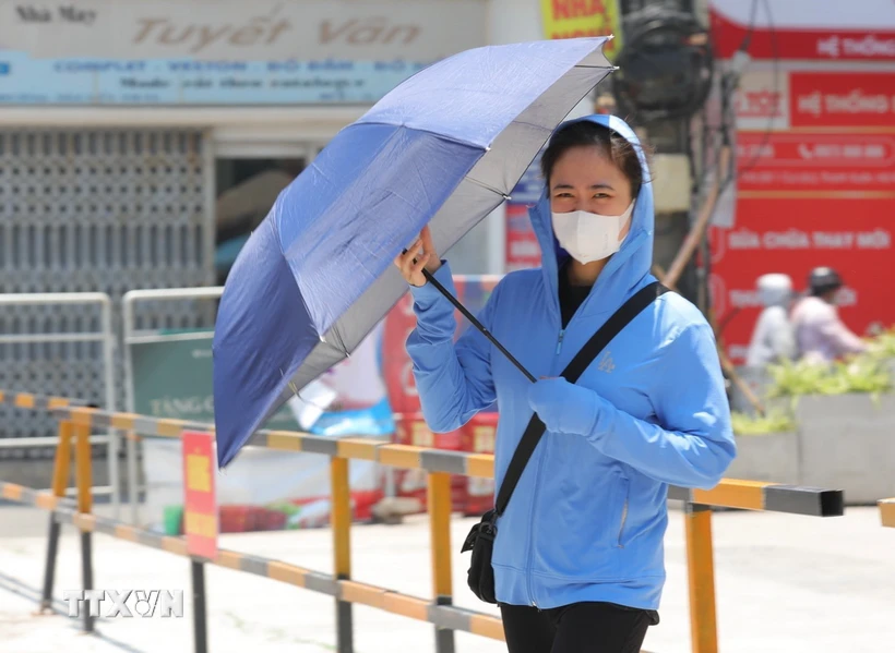 Từ ngày 27/4, nắng nóng có xu hướng gia tăng về cường độ. (Ảnh: Hoàng Hiếu/TTXVN)