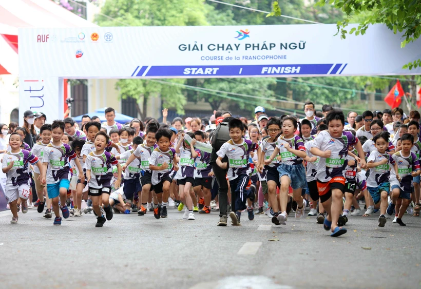 Thể thao quần chúng ngày càng phát triển mạnh mẽ, không chỉ giúp gìn giữ bản sắc và văn hóa dân tộc, mà còn tạo động lực thúc đẩy thể thao Việt Nam vươn lên tầm quốc tế. (Ảnh: An Đăng/TTXVN)