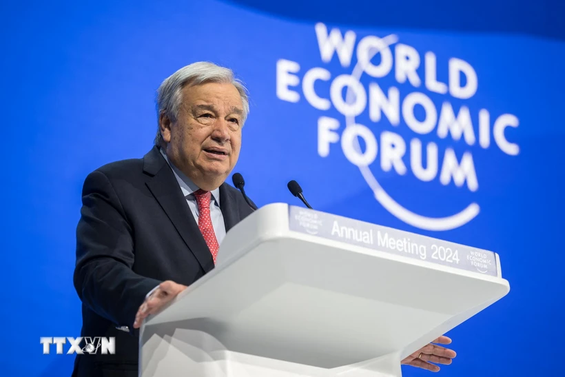 Tổng thư ký Liên hợp quốc Antonio Guterres phát biểu tại hội nghị thường niên của Diễn đàn Kinh tế Thế giới (WEF) ở Davos, Thụy Sĩ ngày 17/1. (Ảnh: AFP/TTXVN)
