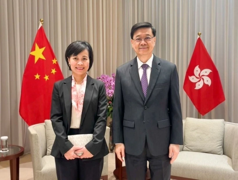 Tăng cường hợp tác thực chất và toàn diện giữa Việt Nam và Hong Kong