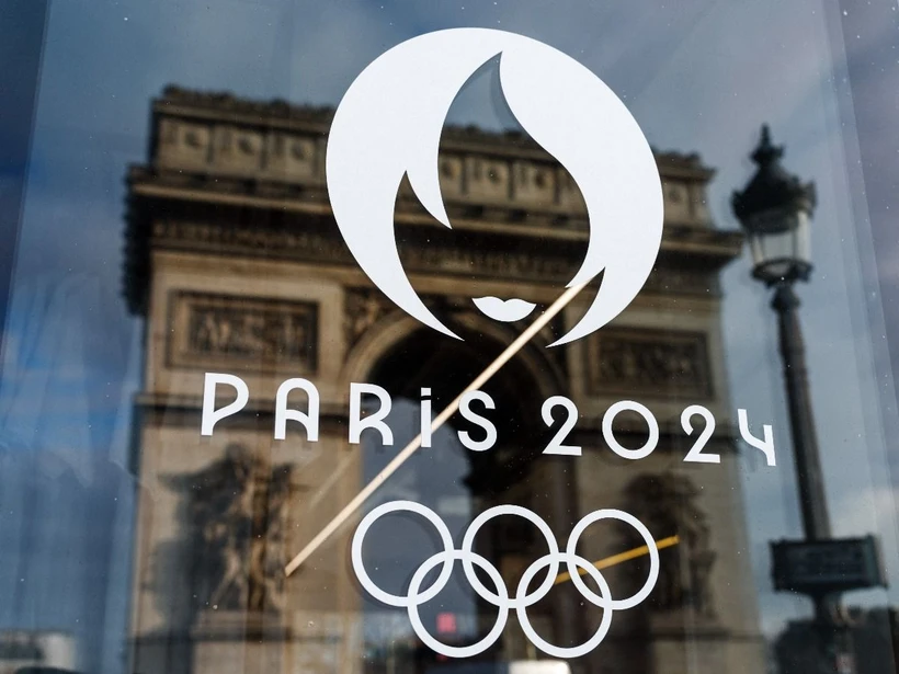 Biểu tượng Olympic và Paralympic 2024 tại Paris (Pháp). (Ảnh: AFP/TTXVN)