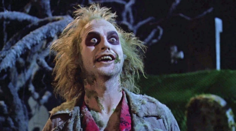 Michael Keaton trong vai Beetlejuice. (Nguồn: The Hollywood Reporter)