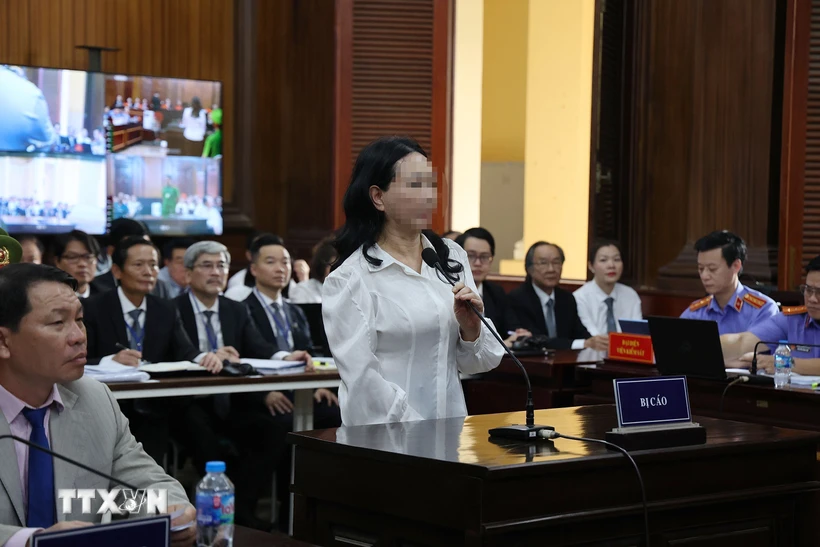 Bị cáo Trương Mỹ Lan tại phiên xét xử. (Ảnh: Thanh Vũ/TTXVN)