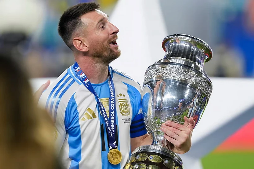 Lionel Messi ăn mừng chức vô địch Copa America 2024. (Nguồn: AP)