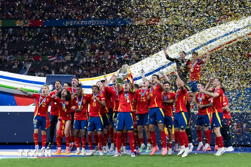 Tây Ban Nha vô địch EURO 2024 với thành tích toàn thắng cả 7 trận. (Ảnh: THX/TTXVN)