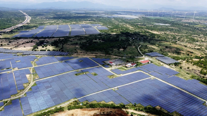 Một dự án điện mặt trời tại huyện Thuận Nam, Ninh Thuận. (Ảnh: Huy Hùng/TTXVN)