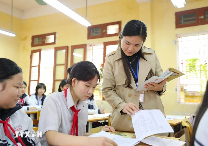 Học sinh lớp 9 Hà Nội chuẩn bị thi vào lớp 10 năm học 2024-2025. (Ảnh: Thanh Tùng/TTXVN)