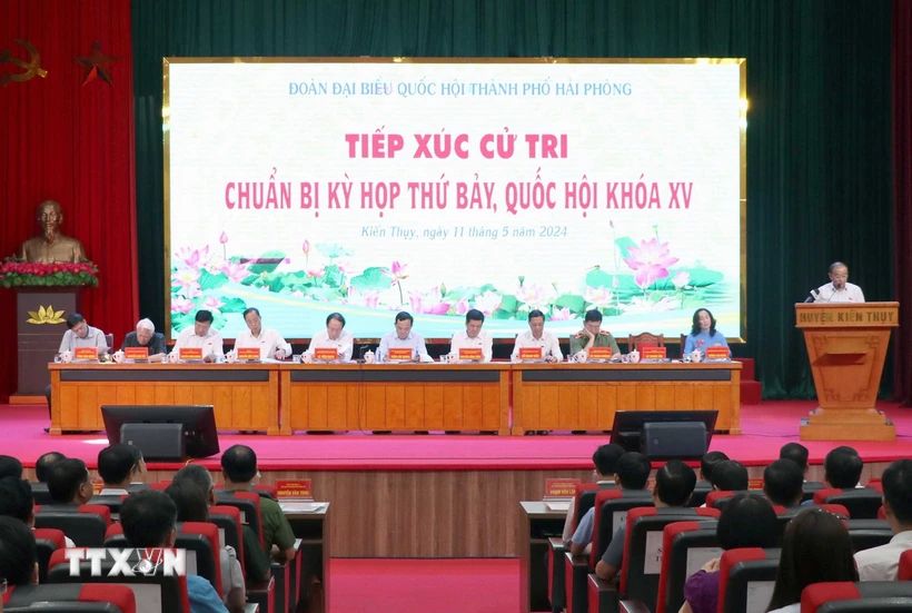 Hội nghị tiếp xúc cử tri huyện Kiến Thụy, chuẩn bị cho Kỳ họp thứ 7, Quốc hội khóa XV. (Ảnh: Hoàng Ngọc/TTXVN)