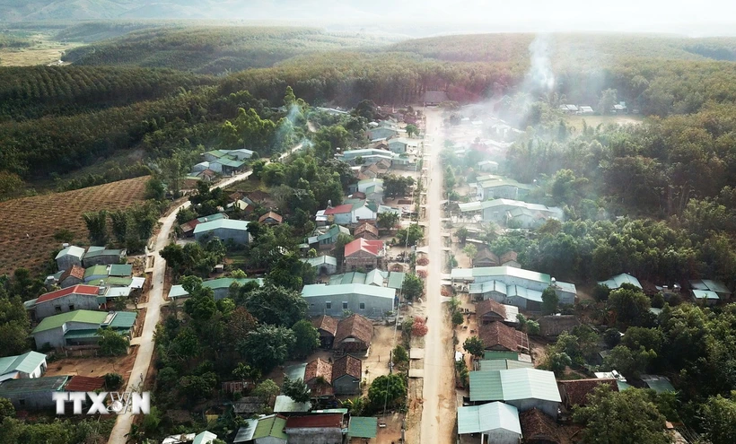 Làng Đăk Răng, xã Đăk Dục (Ngọc Hồi, Kon Tum) là ngôi làng ở vùng biên giới đầu tiên của huyện Ngọc Hồi được công nhận là Làng du lịch cộng đồng. (Ảnh: Khoa Chương/TTXVN)