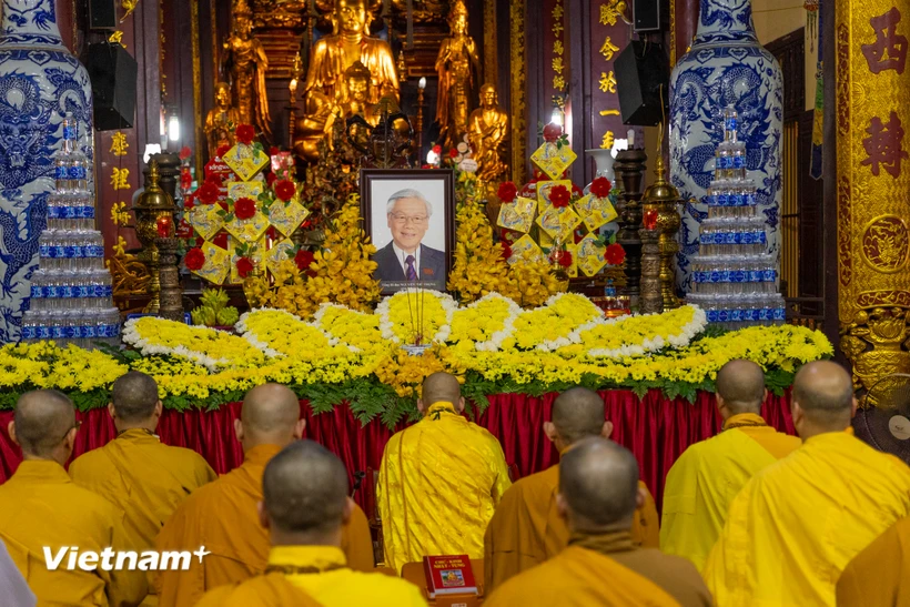 Lễ cầu siêu Tổng Bí thư Nguyễn Phú Trọng tại chùa Quán Sứ, Hà Nội. (Ảnh: Minh Sơn/Vietnam+)